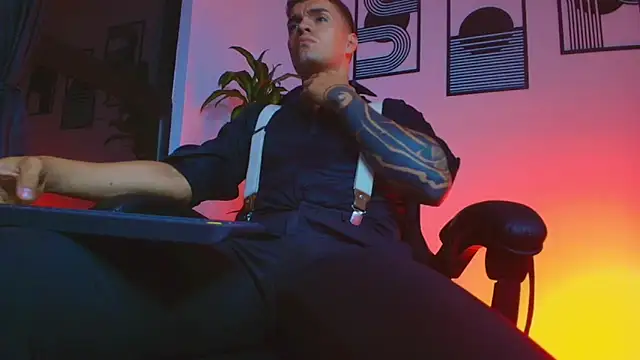 ALPHA_DOMINUS_ Adlı Modelin Web Kamerası Şovu