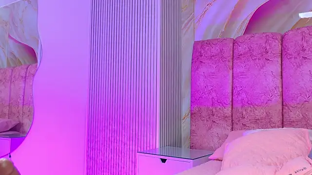 emmacurvy's Live XXX Chat