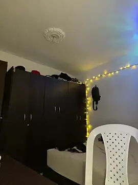 Maximuz1920's Live XXX Chat