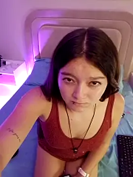 Chat +18 de Nahomyrain ao vivo