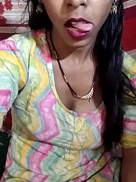 Itz_Aisha__ Adlı Modelin Canlı XXX Sohbeti