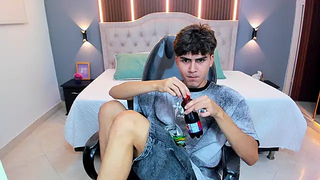 Chat +18 de Tommy18__ ao vivo