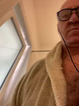 ANONIMO7735 live XXX chat