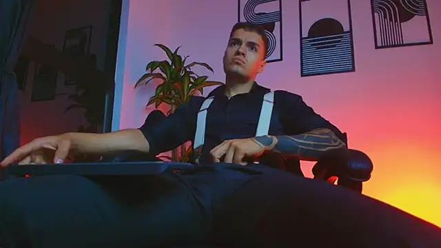 Вебкам-шоу ALPHA_DOMINUS_