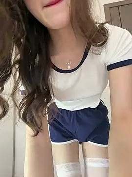 XXX chat uživo modela meimei_x