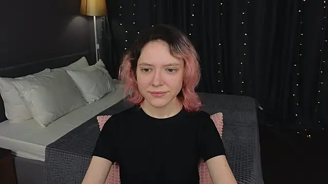 XXX chat uživo modela HottoKori