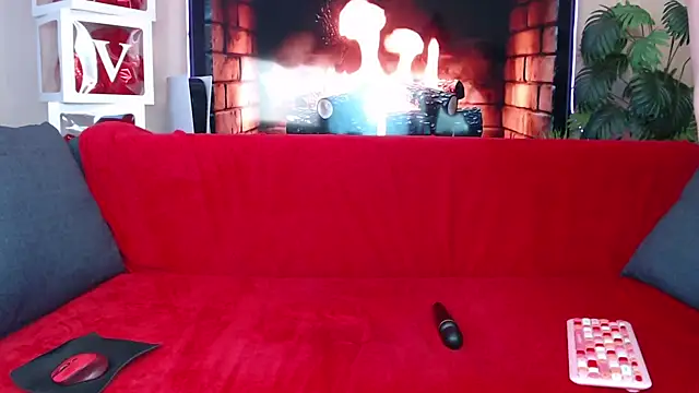 XXX chat uživo modela MommyMila84