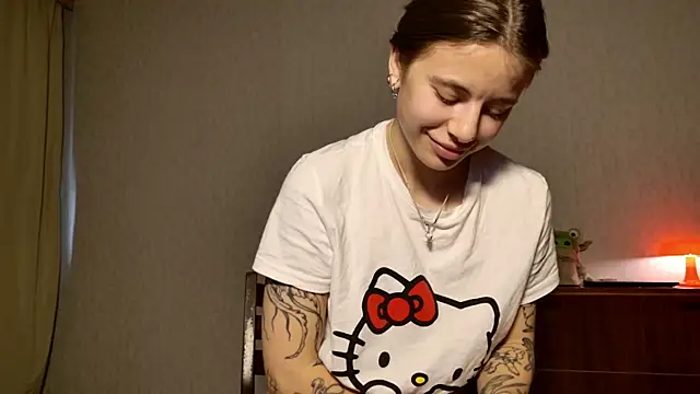 MadeInParadise Chat XXX in diretta