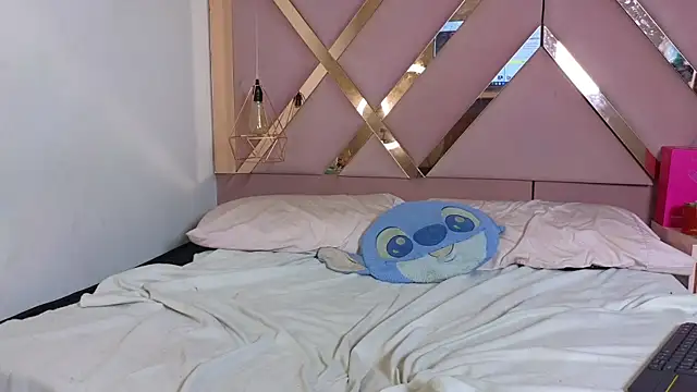 Sophia_moo_: απευθείας συνομιλία ΧΧΧ