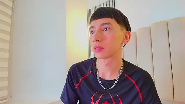 lian_cameron: διαδικτυακό σόου στην κάμερα