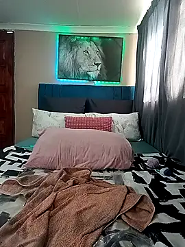 دردشة Queen-Chocolate الجنسية المباشرة