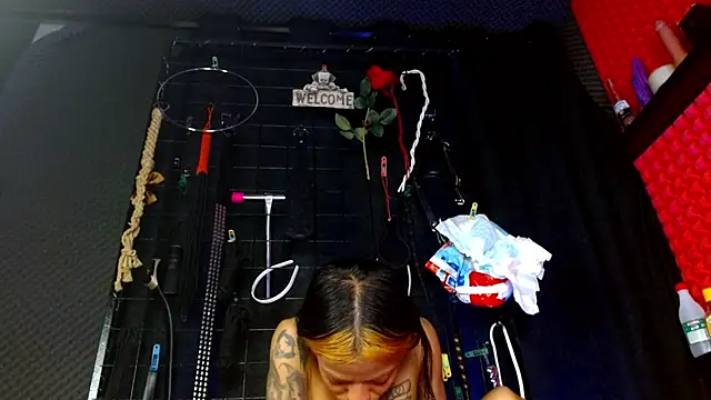 Hardcore_Room_Bdsm_ live XXX chat