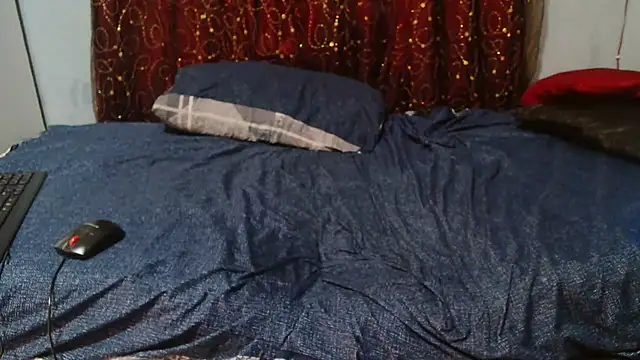 Sexy_Teexx Adlı Modelin Canlı XXX Sohbeti