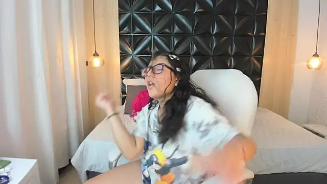 Rapthalia_ – Live XXX-chat