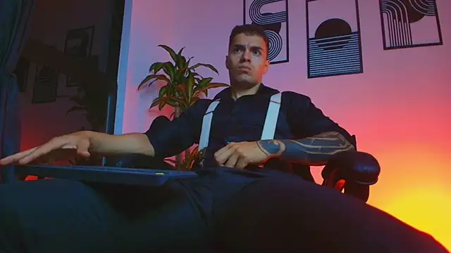 ALPHA_DOMINUS_ Live XXX Chat