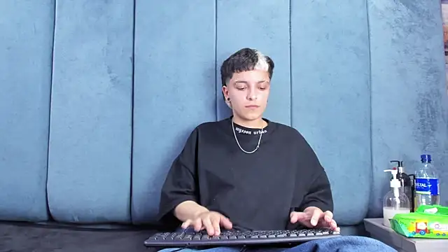 Megan_Thompson_ live XXX chat