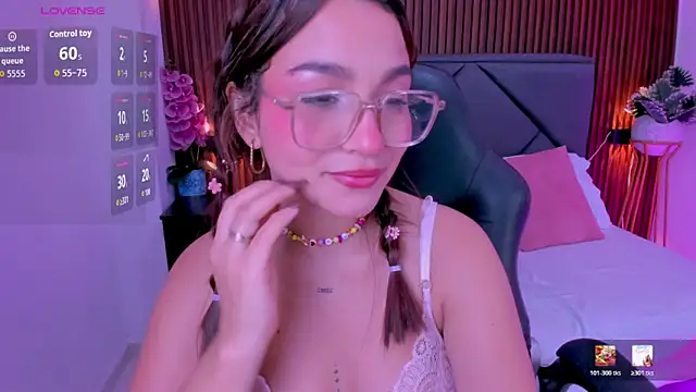 Chatroom XXX en direct de luma_sky_