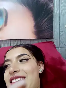 honeyluxe_ Chat XXX in diretta