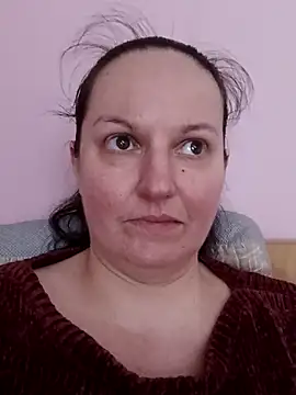 Chatroom XXX en direct de BustyLadyAlma