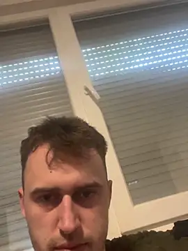 Show modela TheJerkingGuy na web-kameri