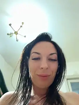 XXX chat uživo modela Almmaxxxx