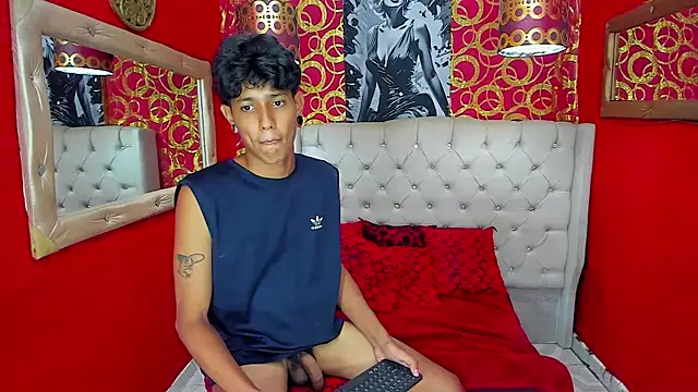 straightyoungpein 现场XXX聊天