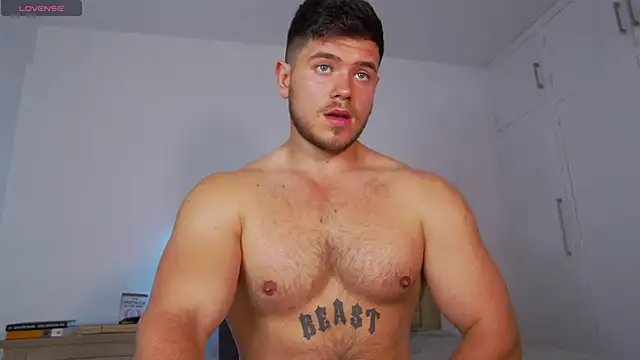 Arilas_ webkamerás műsora