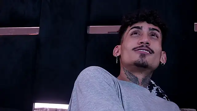 Živý XXX chat Dark_Eros_