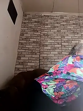 Cerd_Ayaz élő XXX-chatje