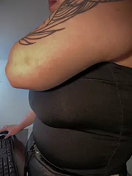 rashaaa_ Live XXX-chat