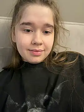 HornyGirlH Webcam-Show