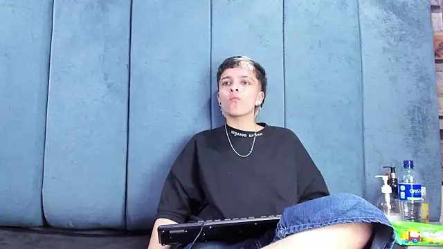 Megan_Thompson_ Chat XXX live