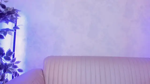 AnnaTylorのライブXXXチャット