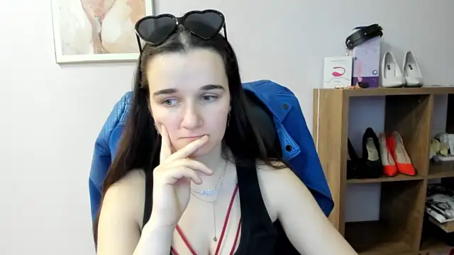 KateDelight's Live XXX Chat