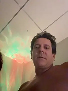 PornoforpyrosのライブXXXチャット