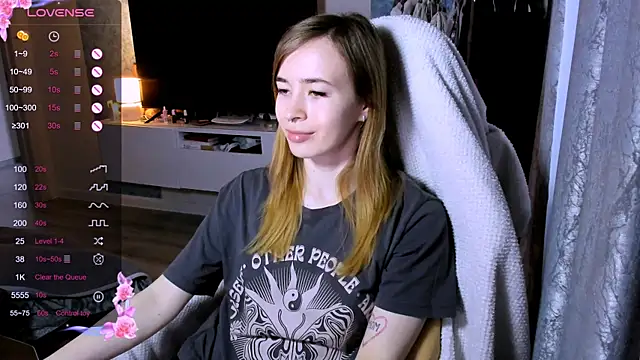 ZoyaMill's Live XXX Chat