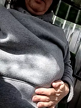 Supermilfo4kaのウェブカメラショー