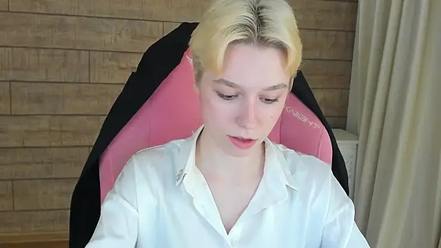 AgataGateのライブXXXチャット