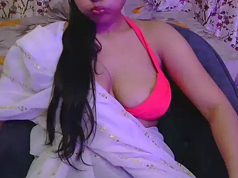 Its-akeera's Live XXX Chat