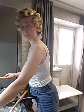 stellahere8 Live XXX Chat