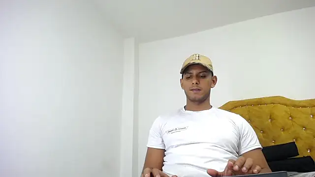 Chris_Dick23のライブXXXチャット