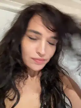 XXX chat uživo modela DarkDesin