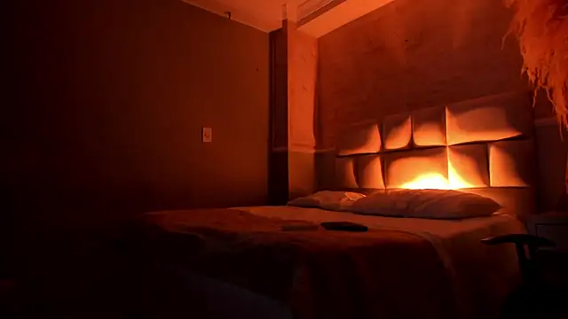 Chatroom XXX en direct de AnaiaClarck