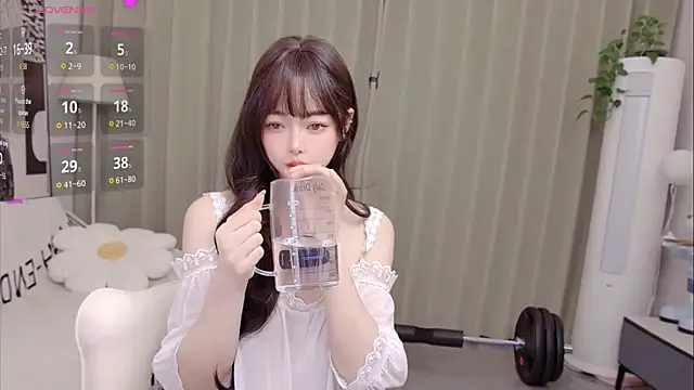 uikyy1 现场XXX聊天