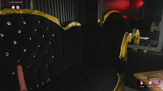 دردشة LolyYunno الجنسية المباشرة