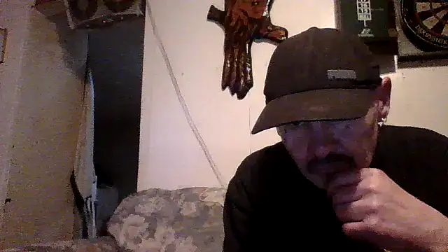 Chat XXX en directo de howudoin2025