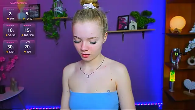 Chat XXX en directo de maddy_moah