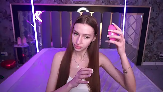 Snow_WhiteeeX's Live XXX Chat