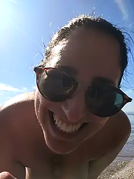 Maya_Brooke: διαδικτυακό σόου στην κάμερα