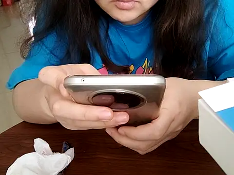 Chat XXX en directo de AngelwithEcup